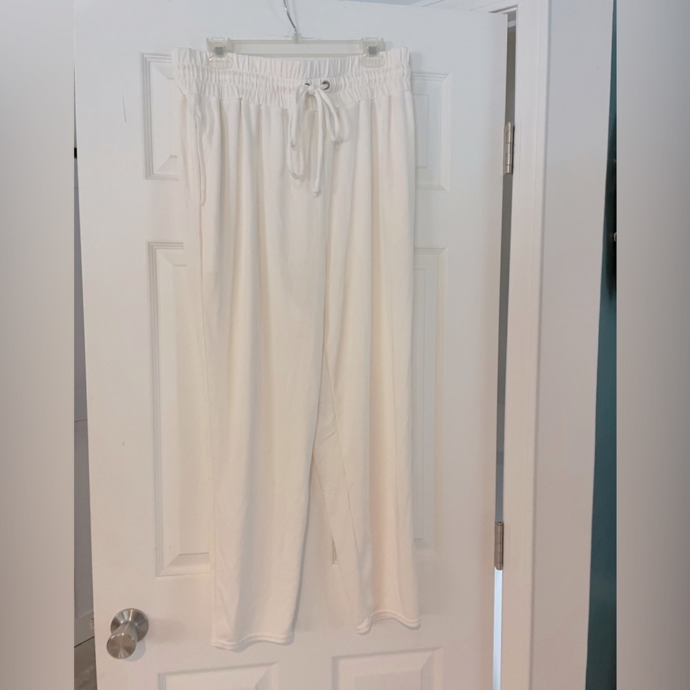 FABLETICS easy-wear drawstring track pants in ivory - XL